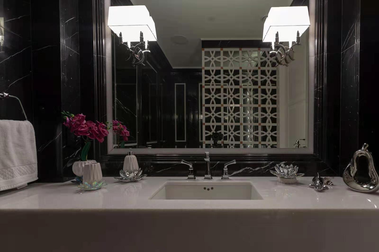 white marble vanity (3).jpg
