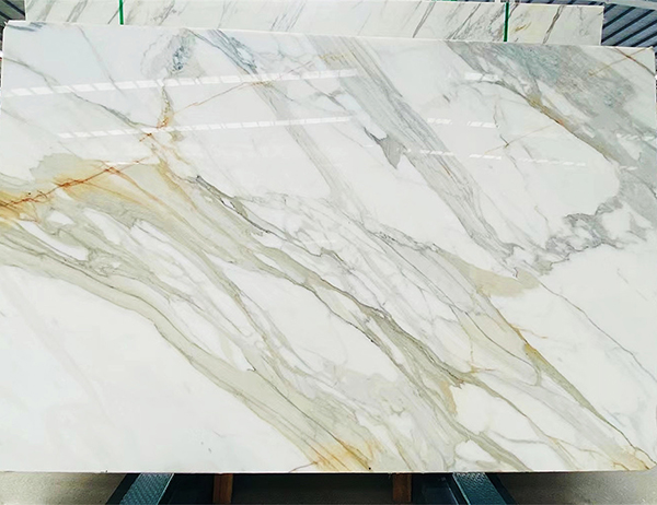 1Calacatta marble slab.jpg