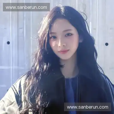 蓬盈晓
